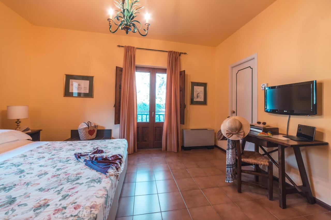 Hotel Villa Sirina ตาออร์มินา ภายนอก รูปภาพ
