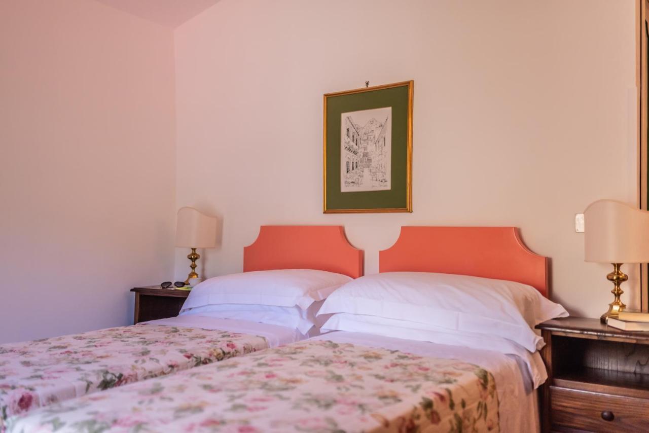 Hotel Villa Sirina ตาออร์มินา ภายนอก รูปภาพ