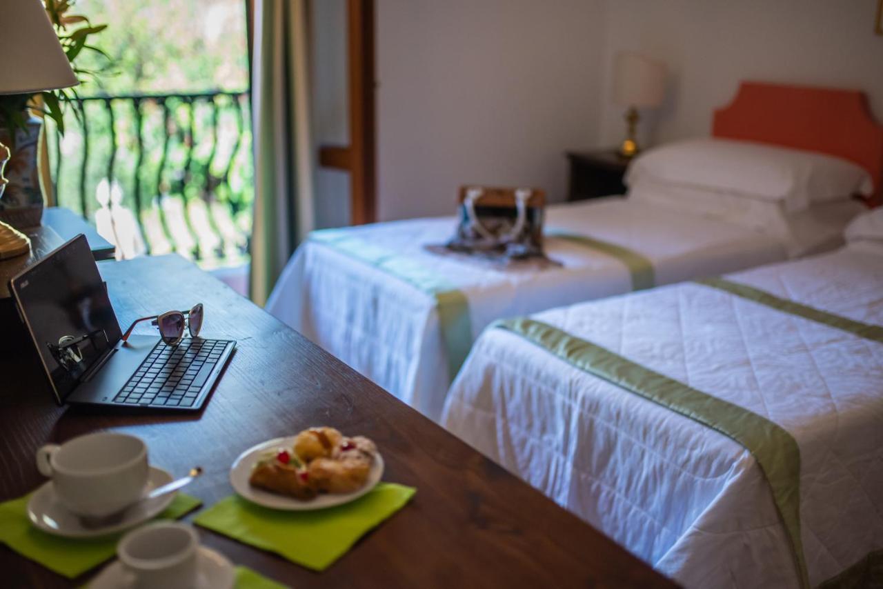 Hotel Villa Sirina ตาออร์มินา ภายนอก รูปภาพ